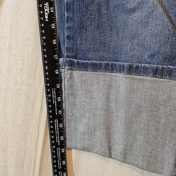 DKNY Soho Capri Jeans Large Cuff Women Size 10 Medium Wash Back Tab Pockets - Picture 4 of 15